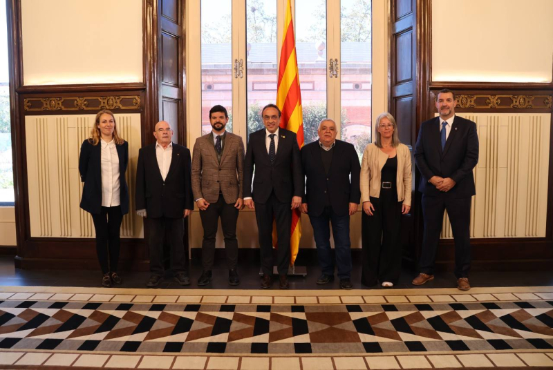 (20260409)UEC-Rull-Parlament-02.jpg (413 KB)