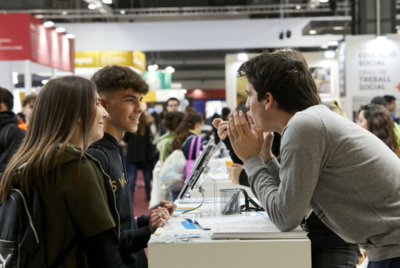 SaloEnsenyament2026-01.jpg (411 KB)